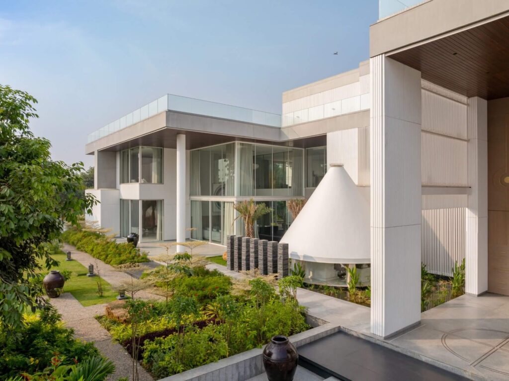 Shwet Villa