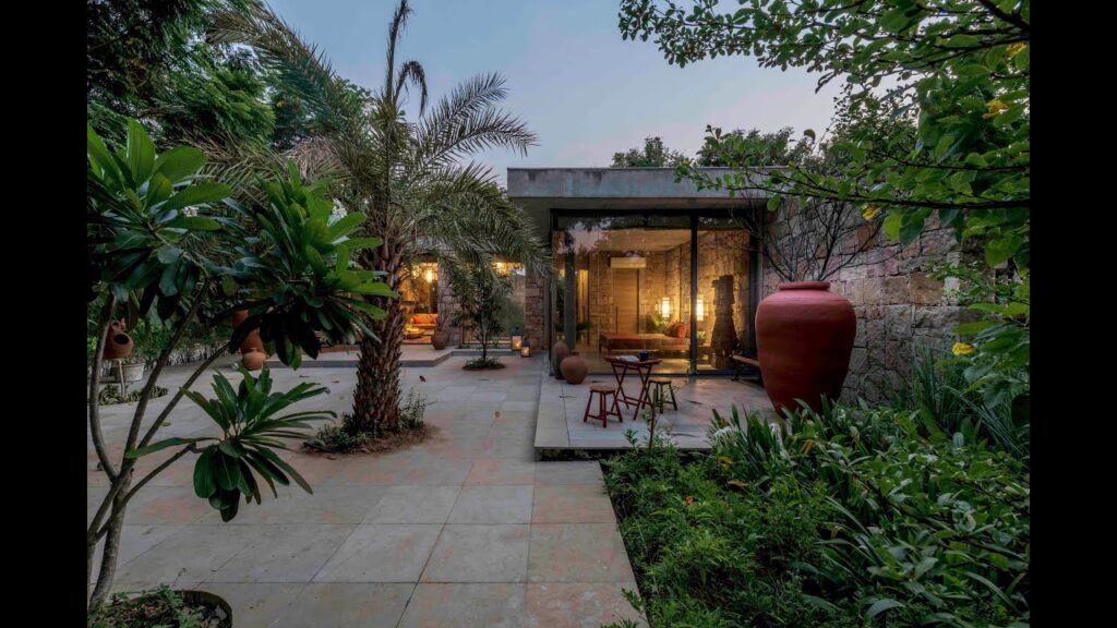 ROCK HOUSE